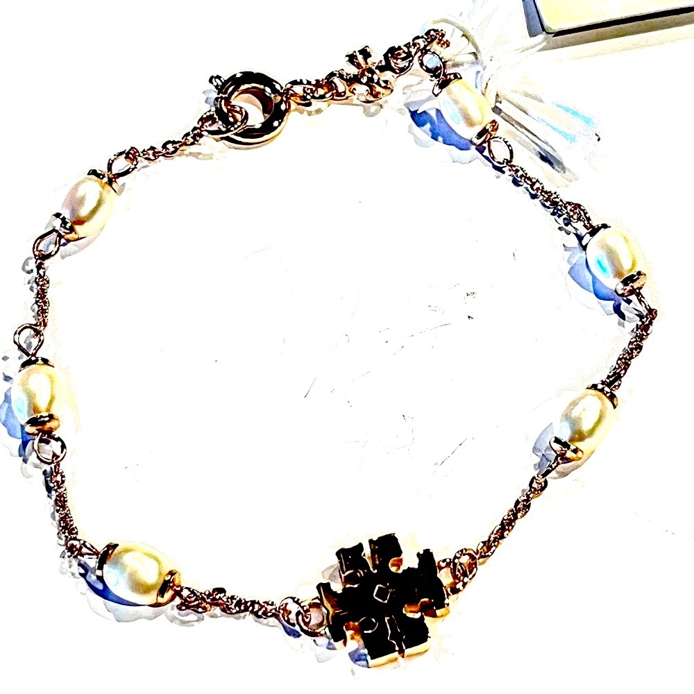 Tory Burch NWT Silver and Pearls with
Pave CZ T-logo Bracelet - Picture 3 of 8